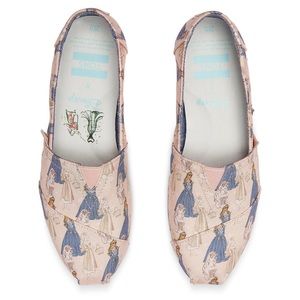 Sz 8 Disney x TOMS Sleeping Beauty Slip-Ons